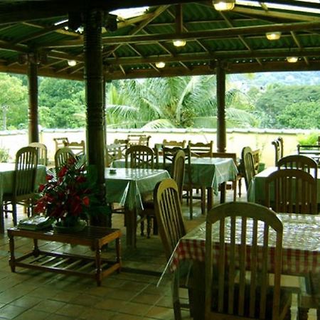 Palm Garden Home Stay Deiyannewela Экстерьер фото