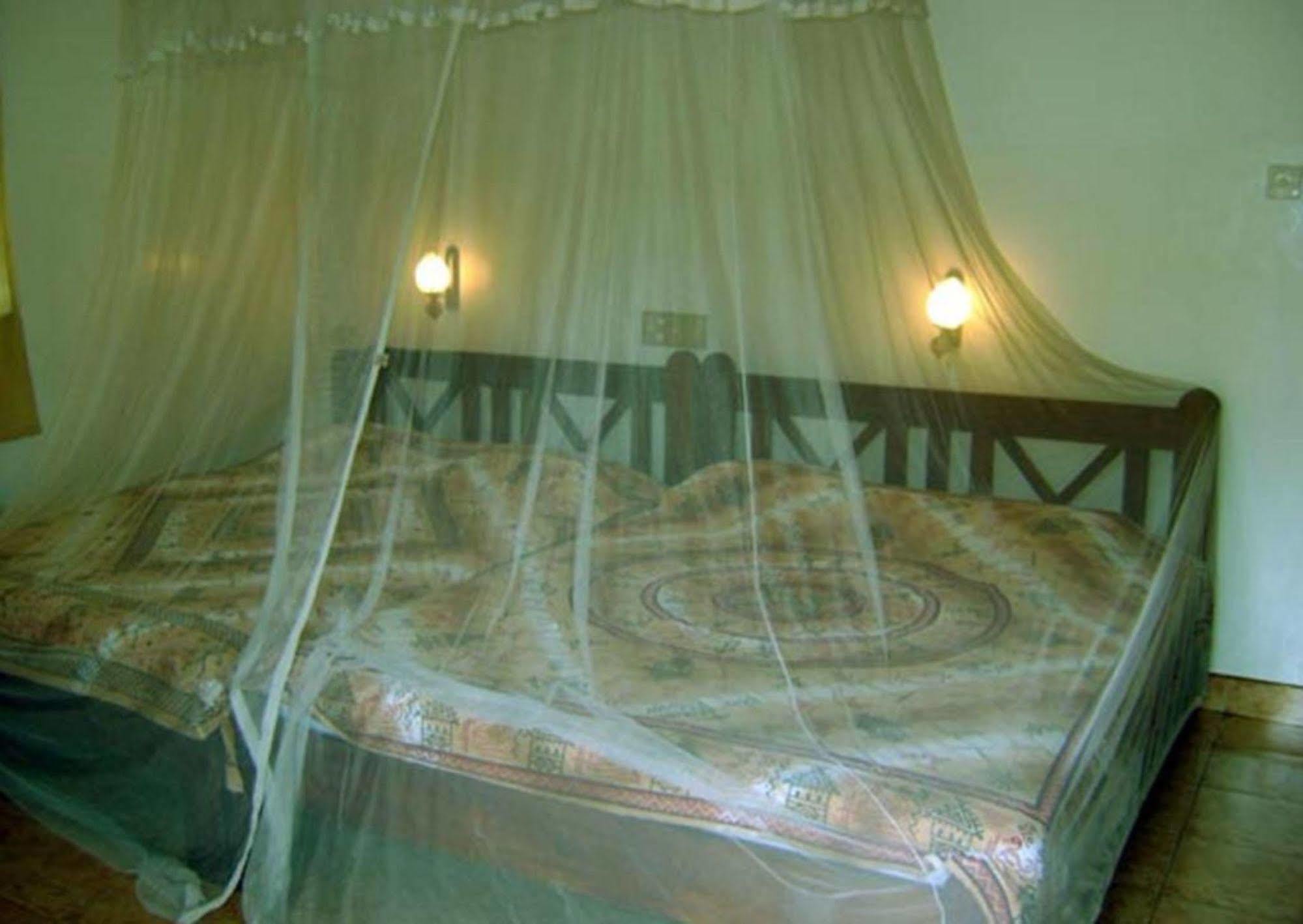 Palm Garden Home Stay Deiyannewela Экстерьер фото