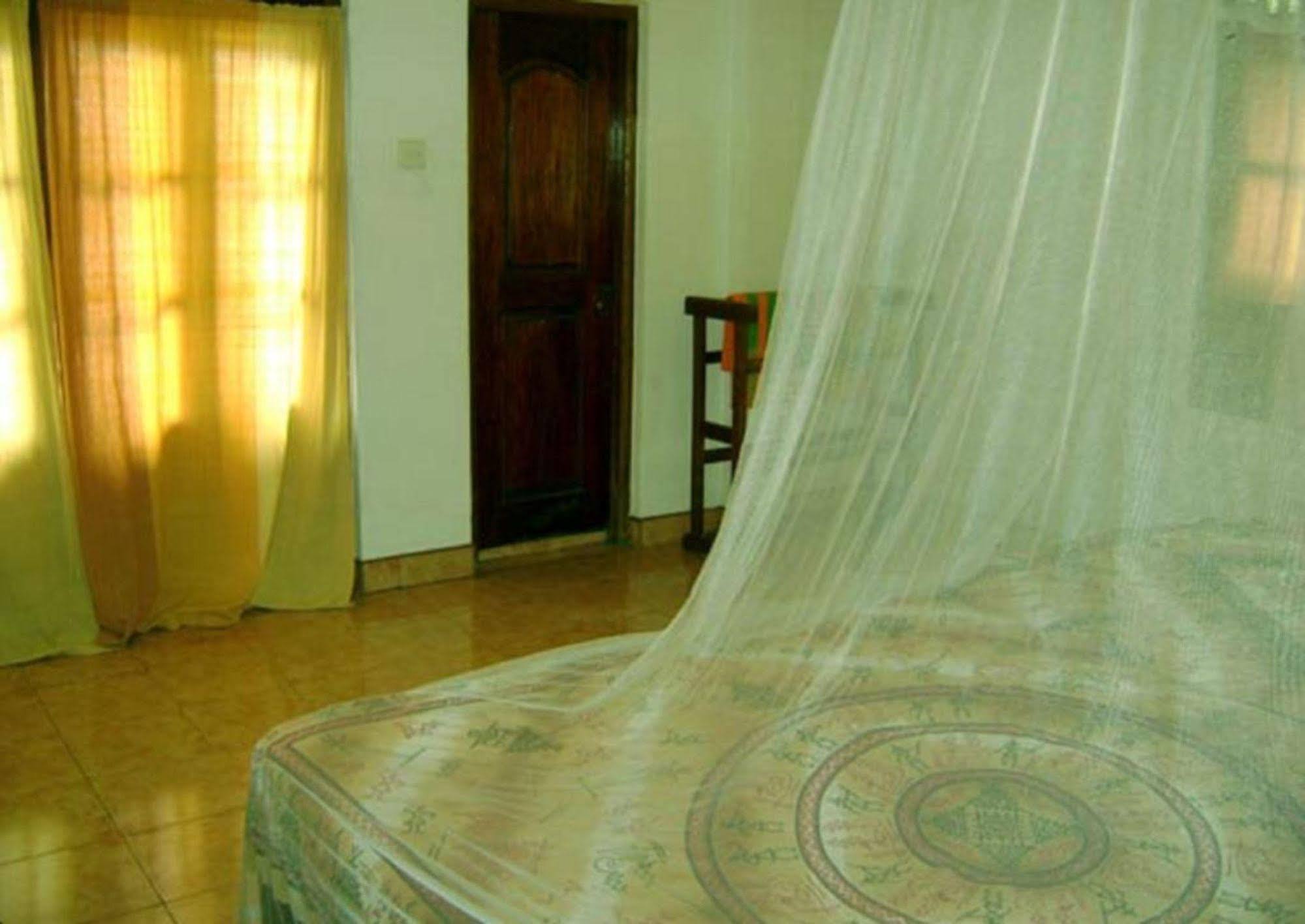 Palm Garden Home Stay Deiyannewela Экстерьер фото